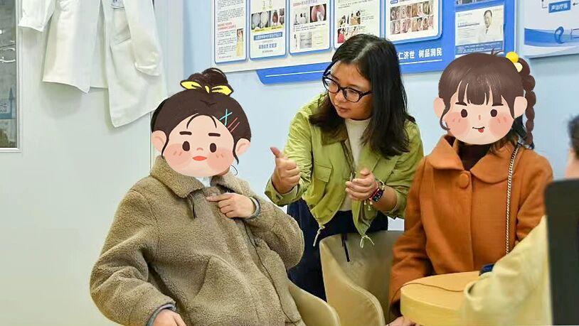 <b>集采落地显温度,仁品仁术护听力:人工耳蜗走进寻常百姓家</b>